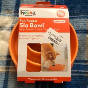 Never Used Fun Feeder Slo Bowl